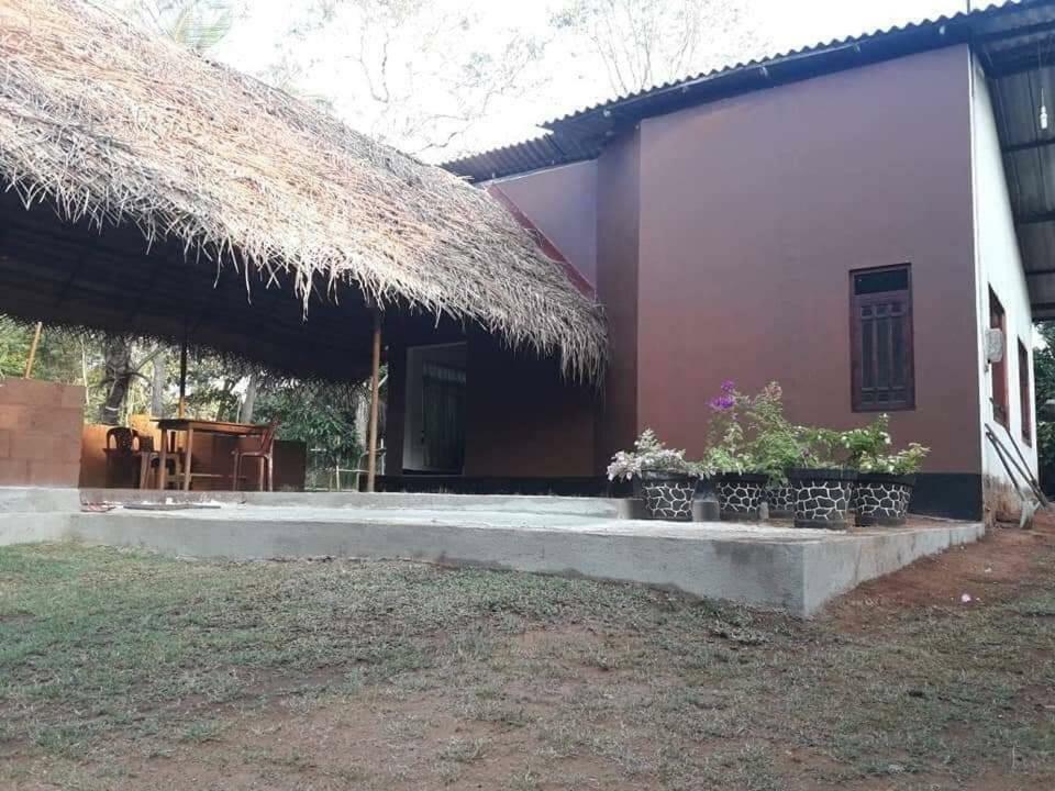 Gimanhala Cottage & Cookary Class Anuradhapura Bagian luar foto